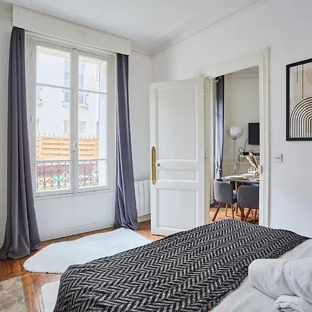 Tour Eiffel By Prestige *